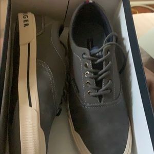 NWT Tommy Hilfiger Sneakers